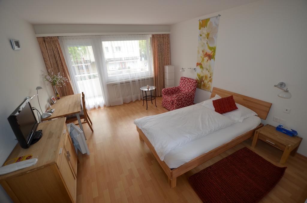 City Hotel Wettingen Oda fotoğraf